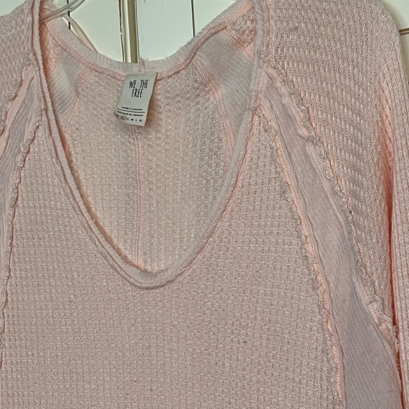 We The Free Long Sleeved Sz XS - Picture 5 of 8